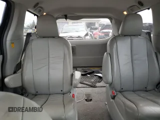 2011 Toyota Sienna XLE z VIN 5TDDK3DC8BS013239, wystawiony jako Copart lot #74852364 z przebiegiem 212 060 mil mil oraz Szkoda całkowita • Salvage title. Historia ofert i sprzedaży dostępna na DreamBid. Obrazek 10.