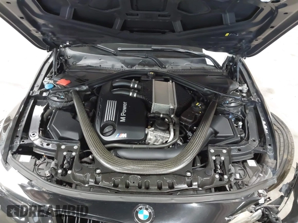 2017 BMW M3 z VIN WBS8M9C52H5G83686, wystawiony jako IAAI lot #42205796 z przebiegiem 51 956 mil mil oraz . Historia ofert i sprzedaży dostępna na DreamBid. Obrazek 10.