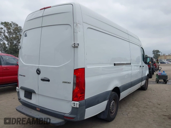 2021 Mercedes-Benz Sprinter Cargo with VIN W1W40CHY4MT054679, listed as a IAAI auction lot 42078941 with 148,214 mi miles. Bid and sale history available at carsss.com. Image 4.