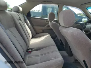 1997 Toyota Camry LE z VIN 4T1BG22KXVU163880, wystawiony jako Copart lot #56741295 z przebiegiem 132 863 mil mil oraz Szkody całkowita. Historia ofert i sprzedaży dostępna na DreamBid. Obrazek 10.