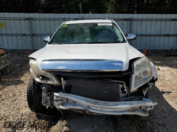 2011 GMC Terrain SLT-2 with VIN 2CTALWEC8B6246553, listed as a Copart auction lot 62850824 with 146,344 mi miles and Salvage Title. Bid and sale history available at carsss.com. Image 5.