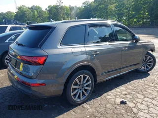 2022 Audi Q7 Premium Plus with VIN WA1LJBF77ND000677, listed as a IAAI auction lot 42265309 with 59,412 mi miles and . Bid and sale history available at DreamBid. Image 4.