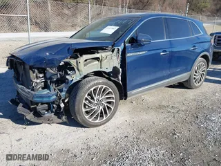 2019 Lincoln Nautilus Reserve with VIN 2LMPJ6LP2KBL12796, listed as a IAAI auction lot 41427007 with 66,445 mi miles. Bid and sale history available at carsss.com. Image 19.