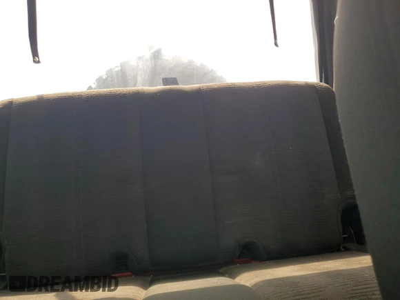 2004 Jeep Wrangler X с VIN 1J4FA39SX4P790444, выставлен на аукционе Copart как лот 56385635 с пробегом 195 355 миль миль и Списание • Salvage title. История ставок и продаж доступна на DreamBid. Изображение 10.