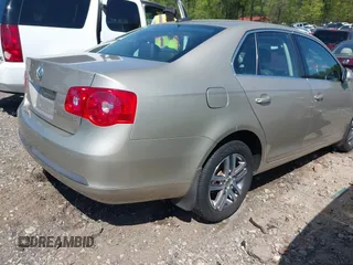 2006 Volkswagen Jetta Sedan 2.5L with VIN 3VWSG71K46M798471, listed as a IAAI auction lot 41982917 with 32,389 mi miles. Bid and sale history available at carsss.com. Image 4.
