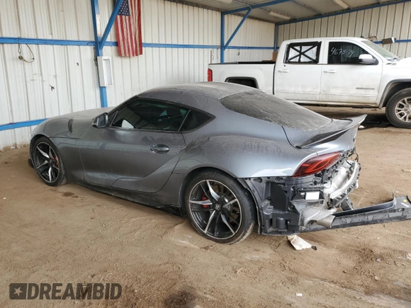 2021 Toyota GR Supra 3.0 with VIN WZ1DB0C09MW036216, listed as a Copart auction lot 86403444 with 14,800 mi miles and Salvage Title. Bid and sale history available at carsss.com. Image 2.