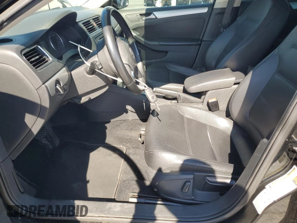 2013 Volkswagen Jetta SE with VIN 3VWDP7AJ8DM412583, listed as a Copart auction lot 49810235 with 180,595 mi miles and Clean title. Bid and sale history available at DreamBid. Image 7.