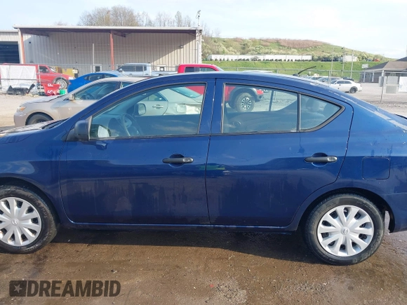 2014 Nissan Versa SV with VIN 3N1CN7AP2EL862734, listed as a IAAI auction lot 42065737 with 48,433 mi miles and . Bid and sale history available at carsss.com. Image 14.