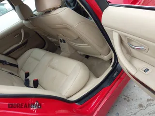 2006 BMW 3 Series 330i with VIN WBAVB33576KR78059, listed as a IAAI auction lot 42414372 with 81,571 mi miles and . Bid and sale history available at DreamBid. Image 8.