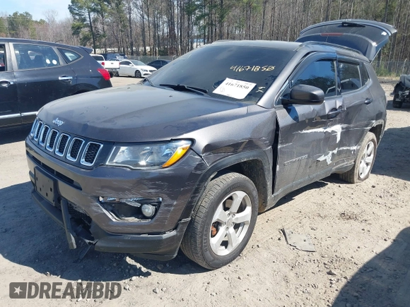 2018 Jeep Compass Altitude with VIN 3C4NJDBB2JT230751, listed as a IAAI auction lot 41671850 with 253,221 mi miles and . Bid and sale history available at carsss.com. Image 17.