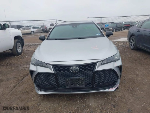 2019 Toyota Avalon XLE with VIN 4T1BZ1FB8KU006035, listed as a IAAI auction lot 41591179 with 111,917 mi miles. Bid and sale history available at carsss.com. Image 13.