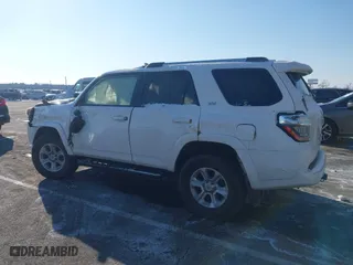 2022 Toyota 4Runner SR5 Premium with VIN JTENU5JR0N6058842, listed as a IAAI auction lot 41405515 with 27,480 mi miles. Bid and sale history available at carsss.com. Image 3.