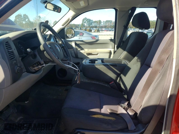 2011 GMC Sierra 1500 Work Truck z VIN 1GTR1TEX9BZ445606, wystawiony jako Copart lot #81632214 z przebiegiem 171 562 mil mil oraz Szkoda całkowita • Salvage title. Historia ofert i sprzedaży dostępna na DreamBid. Obrazek 7.