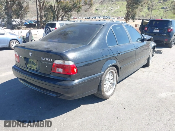 2001 BMW 5 Series 530iA with VIN WBADT63421CF01580, listed as a IAAI auction lot 41626798 with 146,647 mi miles. Bid and sale history available at carsss.com. Image 4.
