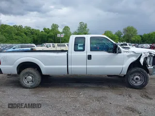 2012 Ford F-250 XL with VIN 1FT7X2B60CEB28401, listed as a IAAI auction lot 42311601 with 64,163 mi miles and . Bid and sale history available at DreamBid. Image 13.