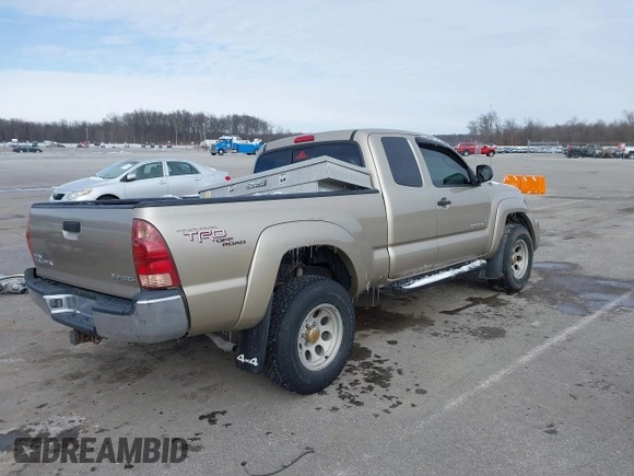 2005 Toyota Tacoma with VIN 5TEUU42N55Z003392, listed as a IAAI auction lot 41597843 with Not Provided miles and . Bid and sale history available at DreamBid. Image 4.