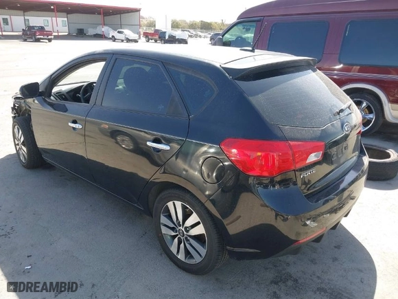 2013 Kia Forte 5-Door EX with VIN KNAFU5A28D5701290, listed as a IAAI auction lot 41837289 with 143,224 mi miles. Bid and sale history available at carsss.com. Image 3.