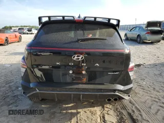 2024 Hyundai Kona N Line с VIN KM8HACA38RU024218, выставлен на аукционе Copart как лот 52915275 с пробегом 9 960 миль миль и На запчасти • Non repairable. История ставок и продаж доступна на DreamBid. Изображение 6.