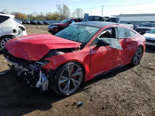 2021 Audi RS 7 z VIN WUAPCBF25MN907266, wystawiony jako Copart lot #79720654 z przebiegiem 16 842 mil mil oraz Szkody całkowita. Historia ofert i sprzedaży dostępna na DreamBid. Obrazek 1.