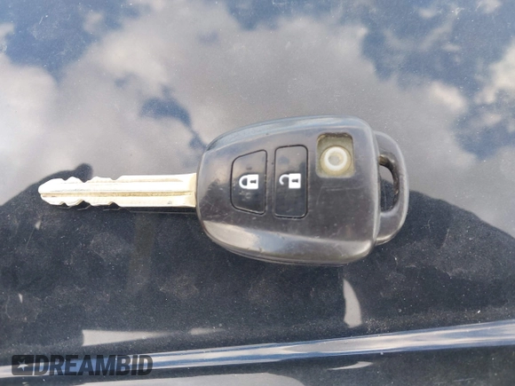 2013 Toyota Prius One z VIN JTDKDTB36D1034028, wystawiony jako IAAI lot #42172387 z przebiegiem 245 325 mil mil oraz . Historia ofert i sprzedaży dostępna na DreamBid. Obrazek 11.