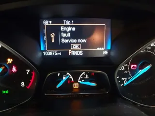 2015 Ford Focus SE with VIN 1FADP3F24FL272863, listed as a IAAI auction lot 41561084 with 103,875 mi miles. Bid and sale history available at carsss.com. Image 7.