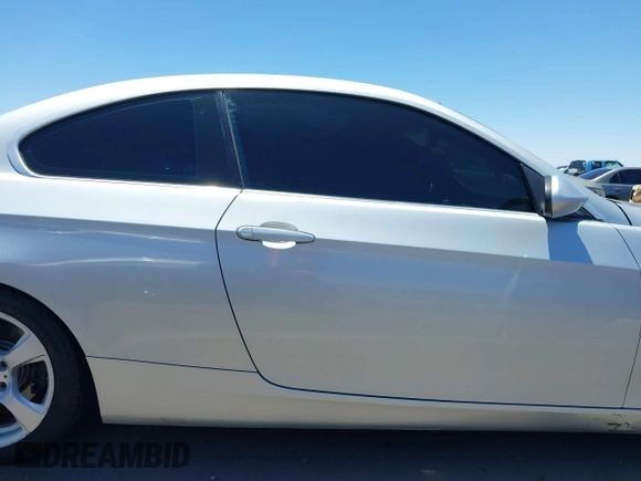 2007 BMW 3 Series 328i with VIN WBAWV13517PK48040, listed as a IAAI auction lot 42588220 with 134,369 mi miles and . Bid and sale history available at DreamBid. Image 13.