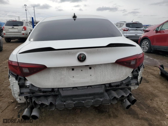 2017 Alfa Romeo Giulia Quadrifoglio with VIN ZARFAEAV3H7560392, listed as a Copart auction lot 44042555 with 0 mi miles and Clean Title. Bid and sale history available at carsss.com. Image 6.