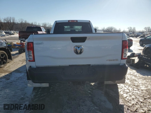 2020 Ram 3500 Tradesman z VIN 3C63RRGJXLG154261, wystawiony jako Copart lot #88937015 z przebiegiem Nie podano mil oraz Czysty tytuł • Clean title. Historia ofert i sprzedaży dostępna na DreamBid. Obrazek 6.