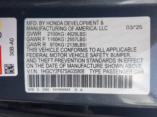 2025 Honda Accord EX-L z VIN 1HGCY2F67SA035808, wystawiony jako IAAI lot #42233264 z przebiegiem 715 mil mil oraz . Historia ofert i sprzedaży dostępna na DreamBid. Obrazek 9.