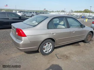 2002 Honda Civic LX with VIN 2HGES16592H524868, listed as a IAAI auction lot 42119246 with 132,514 mi miles. Bid and sale history available at carsss.com. Image 4.