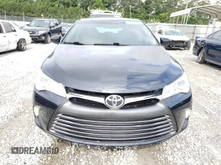 2015 Toyota Camry XLE z VIN 4T1BF1FK4FU016270, wystawiony jako Copart lot #60575235 z przebiegiem 124 066 mil mil oraz Czysty tytuł • Clean title. Historia ofert i sprzedaży dostępna na DreamBid. Obrazek 5.
