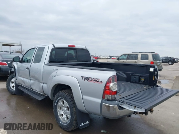 2013 Toyota Tacoma with VIN 5TFUU4EN1DX065356, listed as a IAAI auction lot 41509219 with 122,520 mi miles and . Bid and sale history available at DreamBid. Image 3.