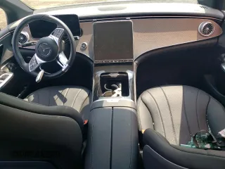 2023 Mercedes-Benz EQE 350 z VIN W1KEG1CB9PF014285, wystawiony jako Copart lot #62568364 z przebiegiem 7 803 mil mil oraz Szkoda całkowita • Salvage title. Historia ofert i sprzedaży dostępna na DreamBid. Obrazek 8.