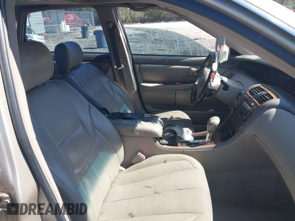 2004 Toyota Avalon XL with VIN 4T1BF28B44U360472, listed as a IAAI auction lot 41817301 with 345,359 mi miles and . Bid and sale history available at DreamBid. Image 5.