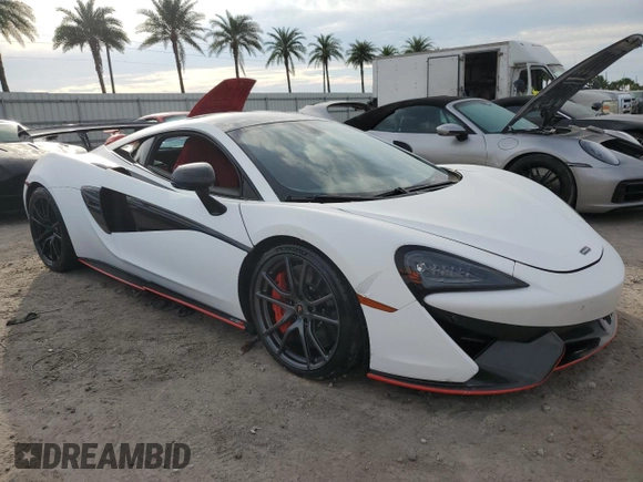 2017 McLaren 570S z VIN SBM13DAA8HW001701, wystawiony jako Copart lot #74225204 z przebiegiem Nie podano mil oraz Nie do naprawy • Non repairable. Historia ofert i sprzedaży dostępna na DreamBid. Obrazek 4.