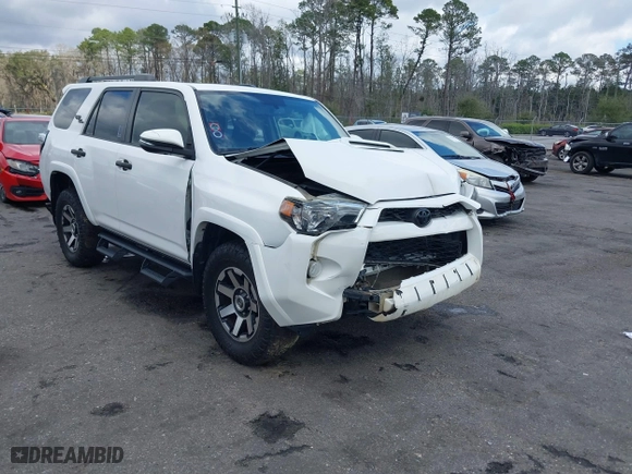 2019 Toyota 4Runner SR5 with VIN JTEBU5JR9K5649336, listed as a IAAI auction lot 41630764 with 88,451 mi miles. Bid and sale history available at carsss.com. Image 1.