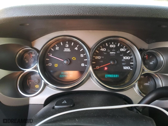 2007 Chevrolet Silverado 1500 Work Truck with VIN 1GCEC19C97Z506481, listed as a Copart auction lot 48399725 with 228,901 mi miles and Non Repairable. Bid and sale history available at carsss.com. Image 9.