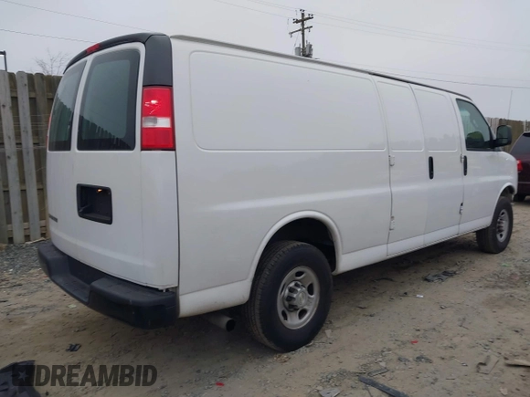 2020 Chevrolet Express Cargo Van with VIN 1GCWGBFP0L1138206, listed as a IAAI auction lot 41773760 with 94,272 mi miles. Bid and sale history available at carsss.com. Image 4.