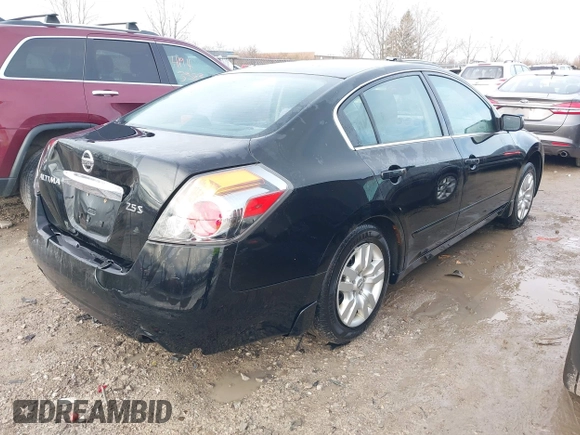 2012 Nissan Altima 2.5 S with VIN 1N4AL2AP1CC139873, listed as a IAAI auction lot 41944180 with 220,172 mi miles. Bid and sale history available at carsss.com. Image 4.