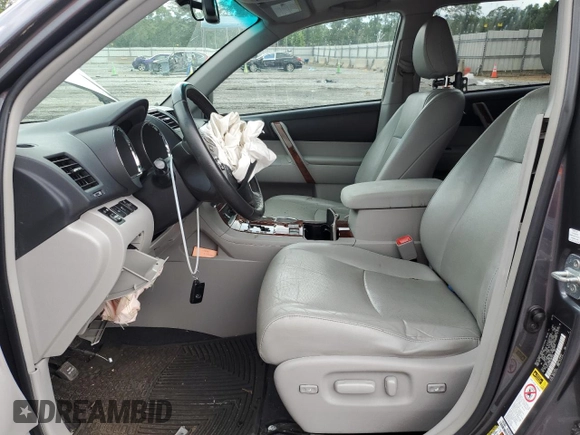 2012 Toyota Highlander Limited z VIN 5TDYK3EH8CS082428, wystawiony jako Copart lot #60888935 z przebiegiem 214 711 mil mil oraz Szkoda całkowita • Salvage title. Historia ofert i sprzedaży dostępna na DreamBid. Obrazek 7.