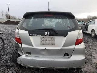 2013 Honda Fit Sport with VIN JHMGE8H52DC026844, listed as a Copart auction lot 86443994 with 0 mi miles and Salvage Title. Bid and sale history available at carsss.com. Image 6.