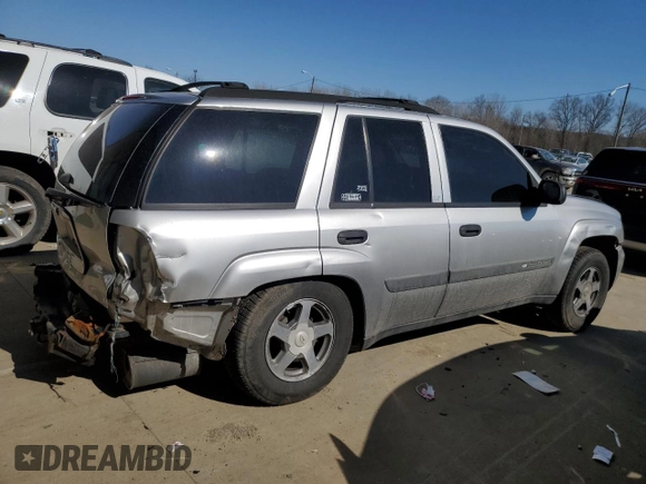 2004 Chevrolet TrailBlazer LS with VIN 1GNDT13S142283182, listed as a Copart auction lot 45105985 with 210,473 mi miles and Salvage Title. Bid and sale history available at carsss.com. Image 3.