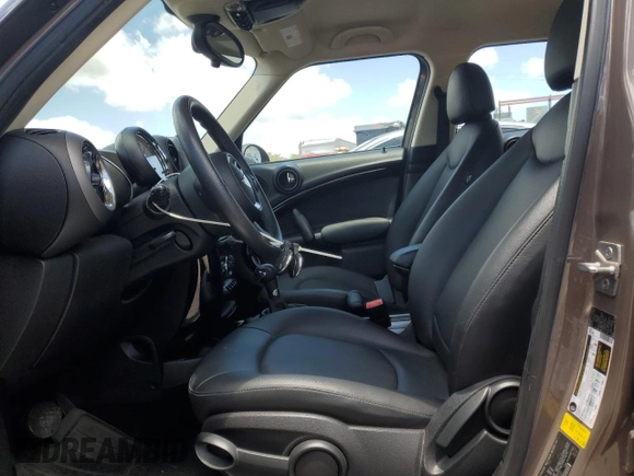 2012 MINI Countryman with VIN WMWZB3C59CWM04522, listed as a Copart auction lot 56605865 with 33,186 mi miles and Salvage title. Bid and sale history available at DreamBid. Image 7.