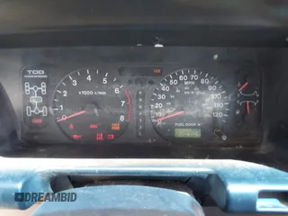 2000 Isuzu Trooper S z VIN JACDJ58X3Y7J01533, wystawiony jako IAAI lot #42227720 z przebiegiem 210 303 mil mil oraz . Historia ofert i sprzedaży dostępna na DreamBid. Obrazek 7.