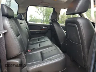 2009 GMC Sierra 2500HD Work Truck z VIN 1GTHK43K89F118521, wystawiony jako Copart lot #60003205 z przebiegiem 63 571 mil mil oraz Szkoda całkowita • Salvage title. Historia ofert i sprzedaży dostępna na DreamBid. Obrazek 10.