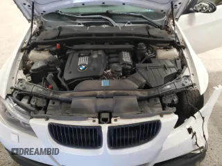 2008 BMW 3 Series 328xi с VIN WBAVC73548KX90400, выставлен на аукционе Copart как лот 60394685 с пробегом 106 040 миль миль и Списание • Salvage title. История ставок и продаж доступна на DreamBid. Изображение 11.