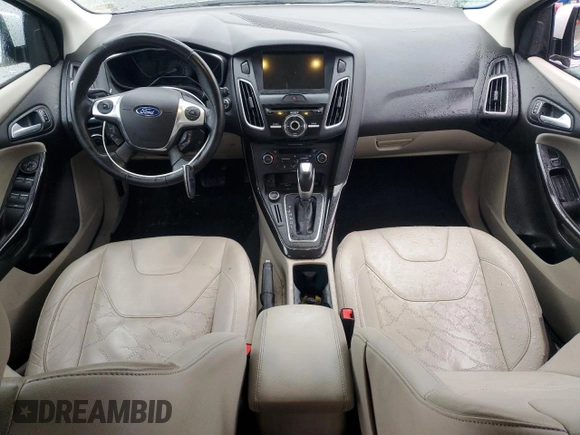 2016 Ford Focus Electric z VIN 1FADP3R42GL234563, wystawiony jako Copart lot #43955695 z przebiegiem 66 636 mil mil oraz Szkoda całkowita • Salvage title. Historia ofert i sprzedaży dostępna na DreamBid. Obrazek 8.
