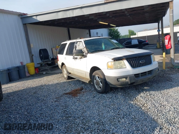 2004 Ford Expedition Special Service with VIN 1FMPU15L24LA88545, listed as a IAAI auction lot 42466669 with 295,989 mi miles and . Bid and sale history available at DreamBid. Image 1.