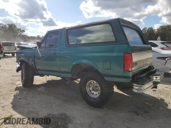 1996 Ford Bronco Custom with VIN 1FMEU15HXTLB54292, listed as a Copart auction lot 82197904 with Not Provided miles and Non Repairable. Bid and sale history available at DreamBid. Image 2.