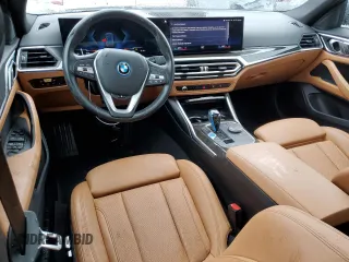 2023 BMW i4 eDrive35 z VIN WBY43AW02PFP54240, wystawiony jako Copart lot #44254985 z przebiegiem 16 545 mil mil oraz Szkoda całkowita • Salvage title. Historia ofert i sprzedaży dostępna na DreamBid. Obrazek 8.